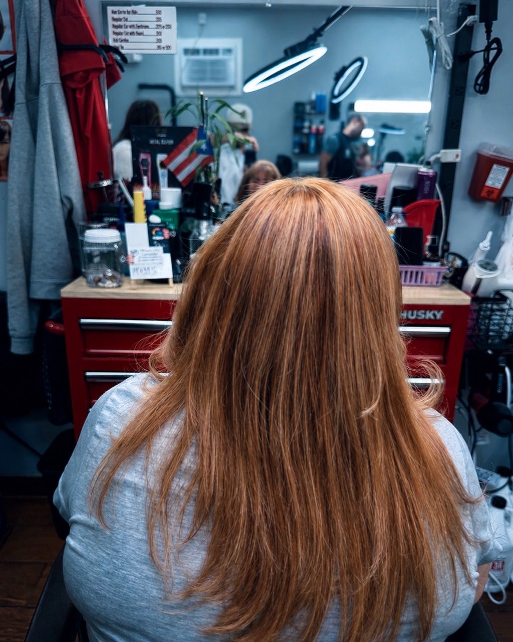 Color cobrizo y corte realizado por Maggie Ace