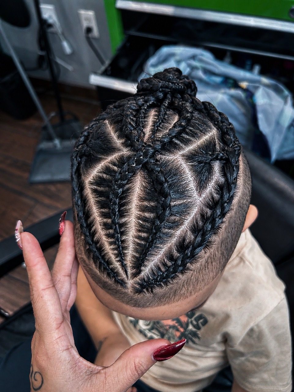 Trenzas con patron limpio realizadas por Mandy