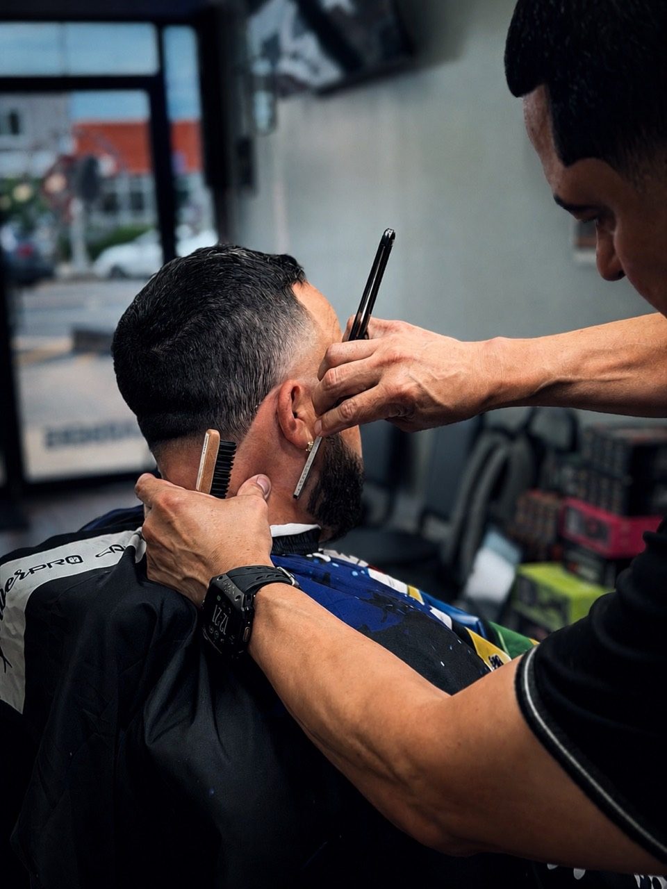 Placeholder de Manny en El Corte Y La Belleza